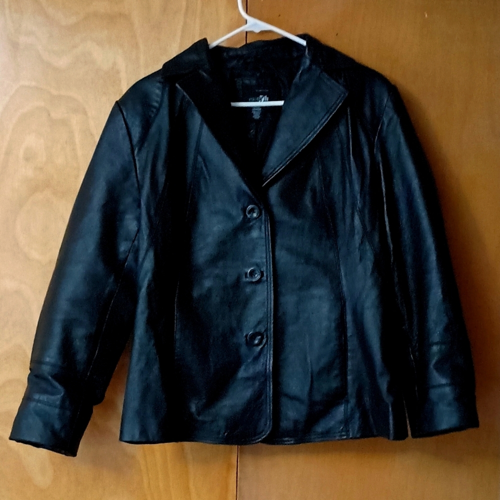 East 5th 100% genuine black leather jacket, women's size large.